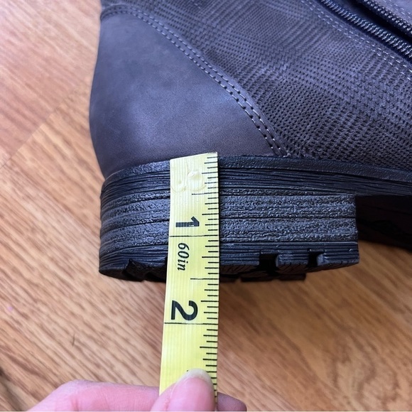 Earth Jordan Wide Gray Leather and Plaid Ankle Boot Booties Women’s 11D - Picture 9 of 11